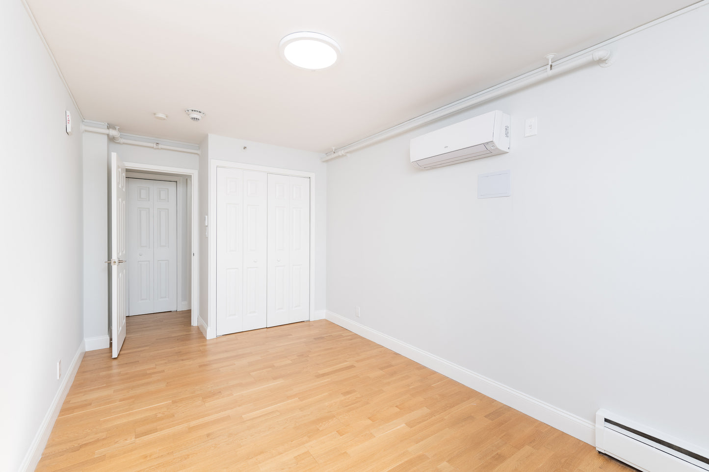 $3,400 / 2br - 785ft2 - ➽Charming South Boston 2 Bedroom Available December! No Fee! (South Boston)
