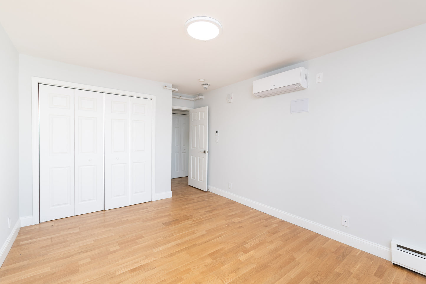 $3,400 / 2br - 785ft2 - ➽Charming South Boston 2 Bedroom Available December! No Fee! (South Boston)