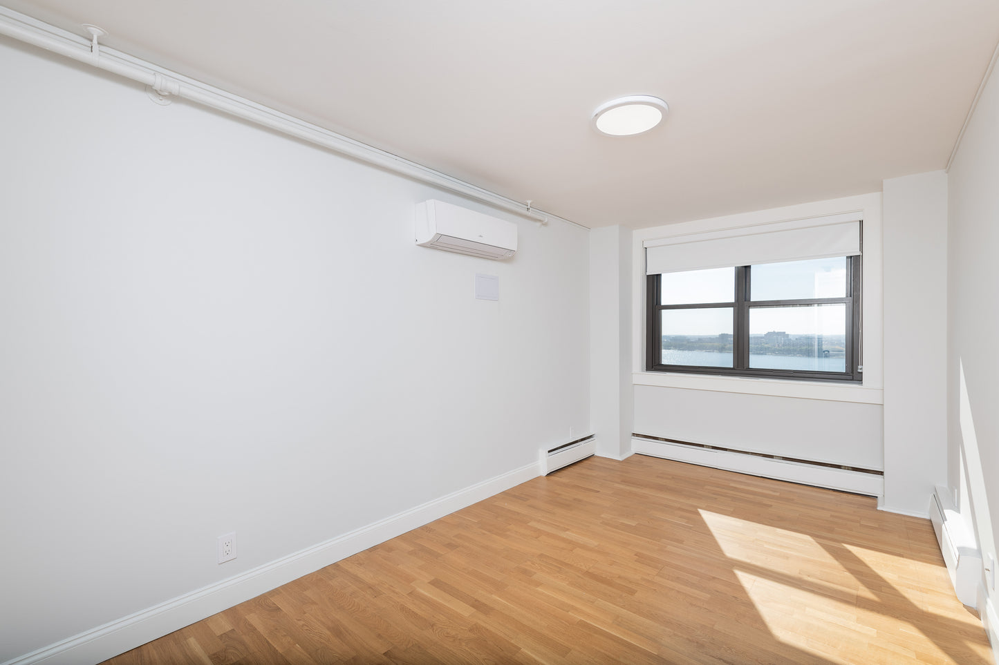 $3,400 / 2br - 785ft2 - ➽Charming South Boston 2 Bedroom Available December! No Fee! (South Boston)