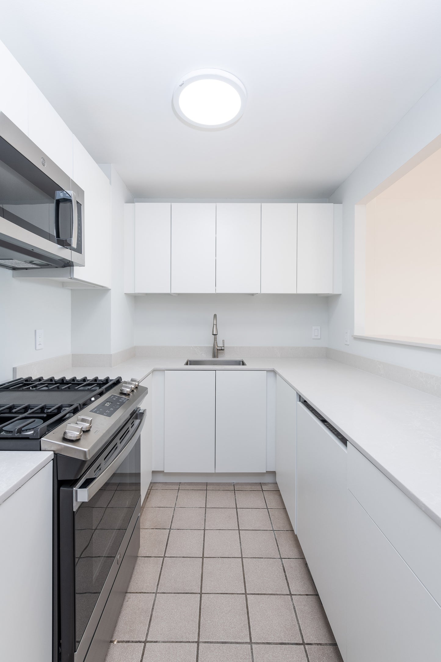 $3,400 / 2br - 785ft2 - ➽Charming South Boston 2 Bedroom Available December! No Fee! (South Boston)