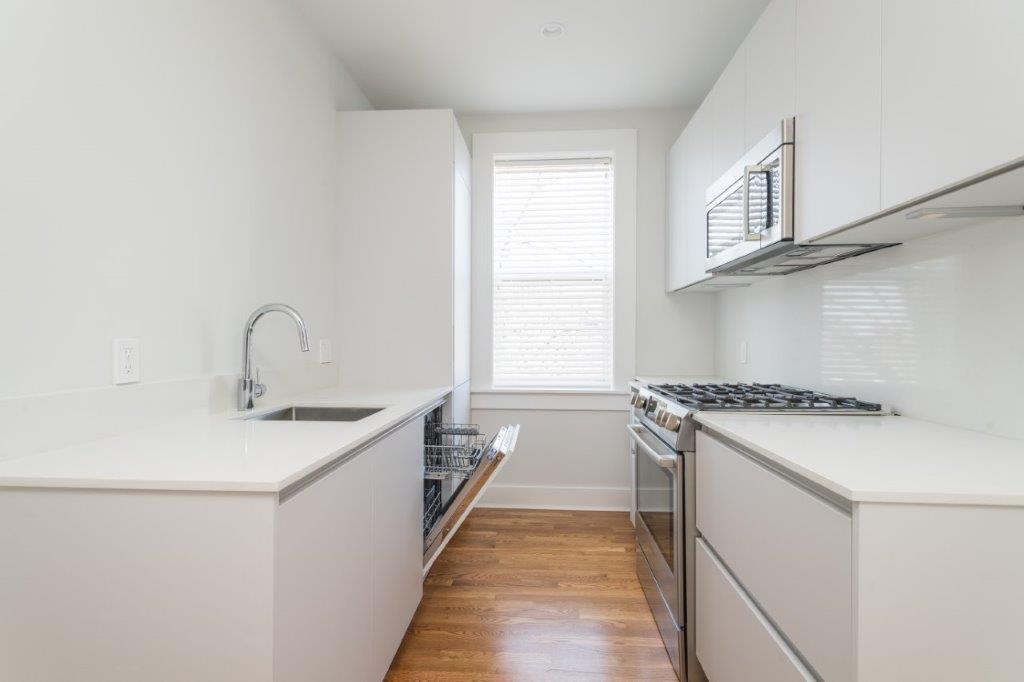 $3,200 / 1br - 730ft2 - ➽Stellar Top Floor Modern Cambridge 1 Bedroom Available September! (Agassiz)