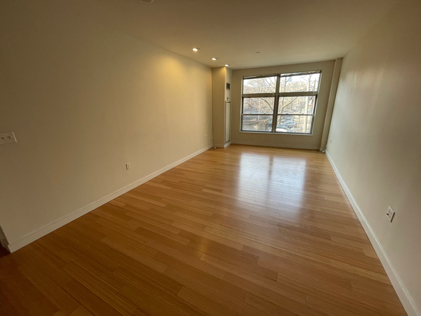 APPLICATION PENDING $4,250 / 2br - 1146ft2 - ➽Alluring South End 2 Bedroom 2 Bathroom Available June! (South End)