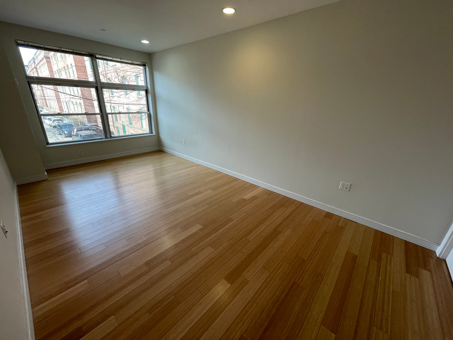 APPLICATION PENDING $4,250 / 2br - 1146ft2 - ➽Alluring South End 2 Bedroom 2 Bathroom Available June! (South End)