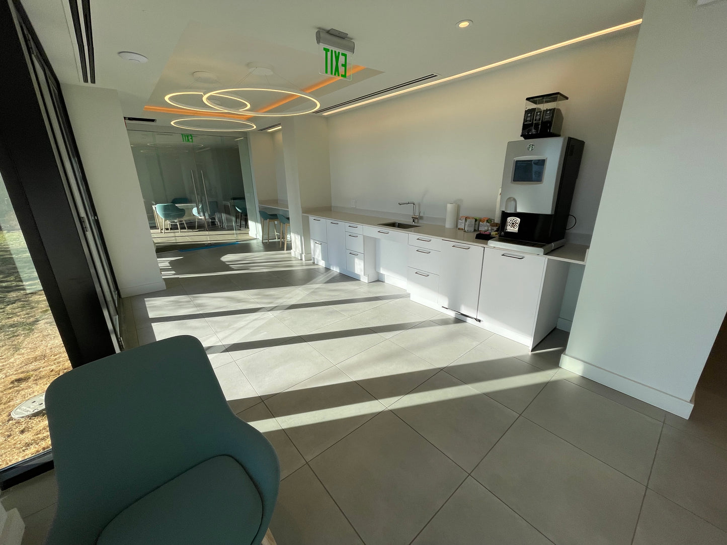 $3,750 / 2br - 785ft2 - ➽Fantastic South Boston 2 Bedroom Waterview Penthouse Available 9/1! (South Boston)