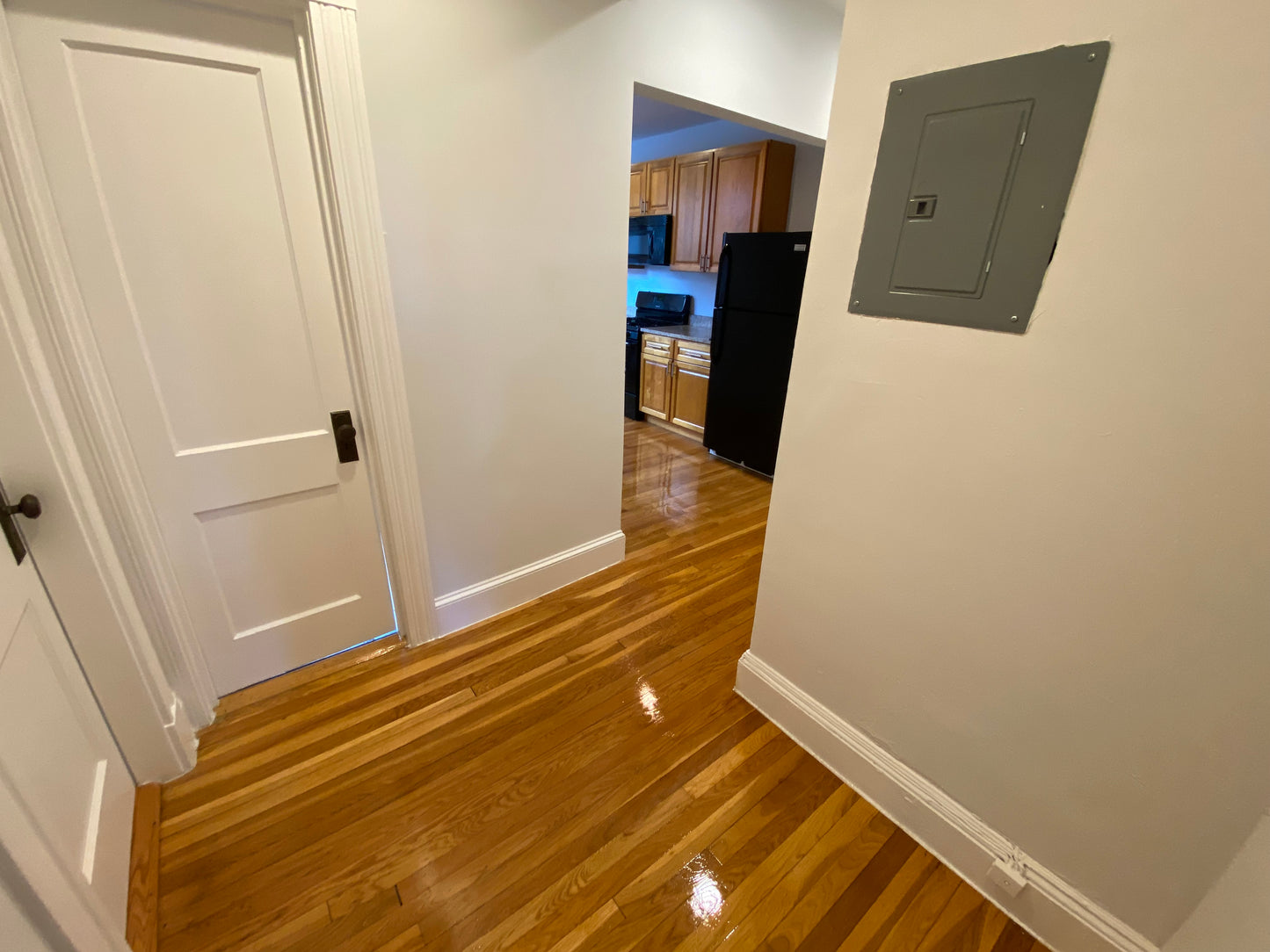 $2,550 / 1br - 585ft2 - ➽Fantastic Brighton 1 Bedroom Avail. October! HT/HW Included! No Fee! (Brighton)