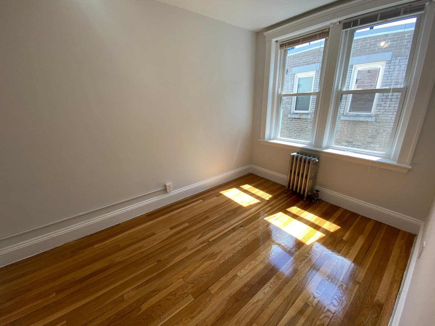 $2,550 / 1br - 585ft2 - ➽Fantastic Brighton 1 Bedroom Avail. October! HT/HW Included! No Fee! (Brighton)