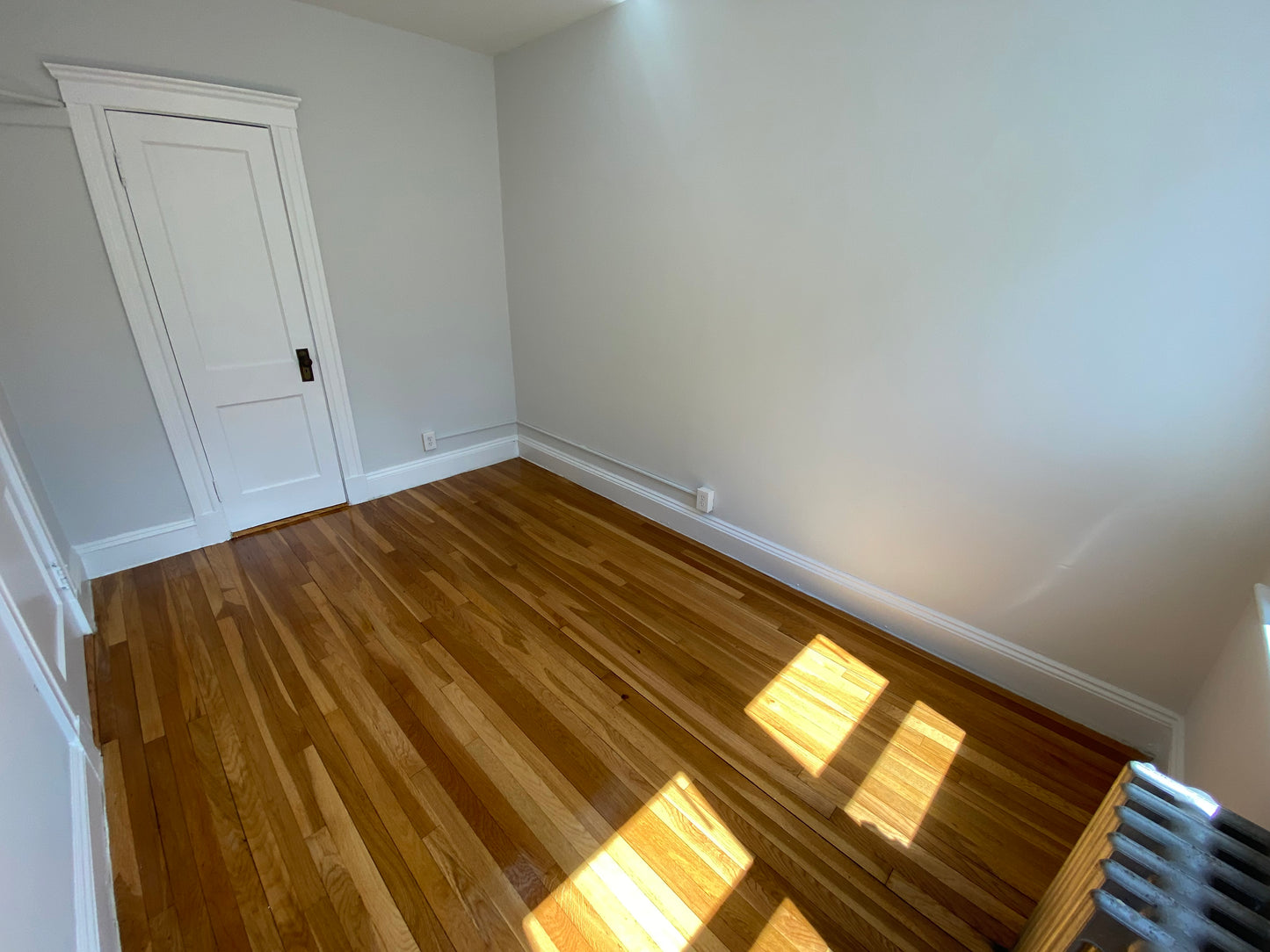 $2,550 / 1br - 585ft2 - ➽Fantastic Brighton 1 Bedroom Avail. October! HT/HW Included! No Fee! (Brighton)