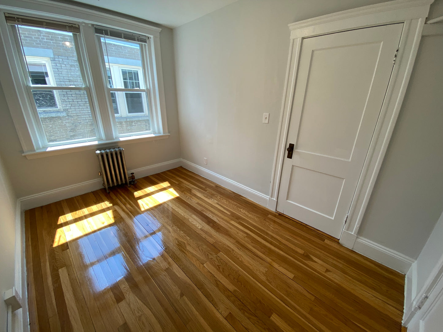 $2,550 / 1br - 585ft2 - ➽Fantastic Brighton 1 Bedroom Avail. October! HT/HW Included! No Fee! (Brighton)