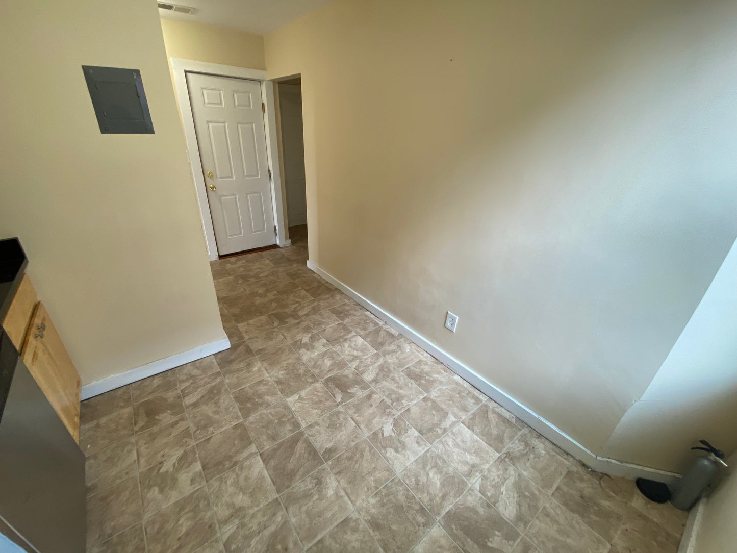 APPLICATION PENDING $3,150 / 2br - ➼Fantastic Beacon Hill 2 Bedroom w/No Fee! Pet-Friendly! (Beacon Hill)
