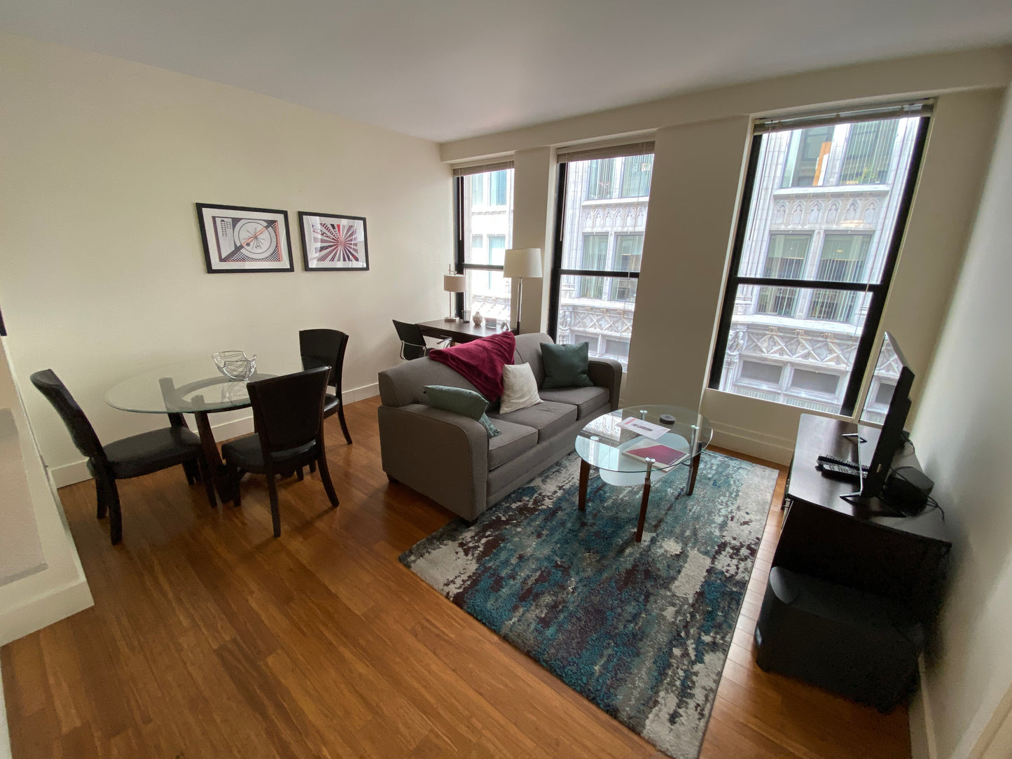 $3,300 / 1br - 603ft2 - ➽Deluxe Midtown 1 Bedroom Available September! Pet-Friendly! (Midtown)