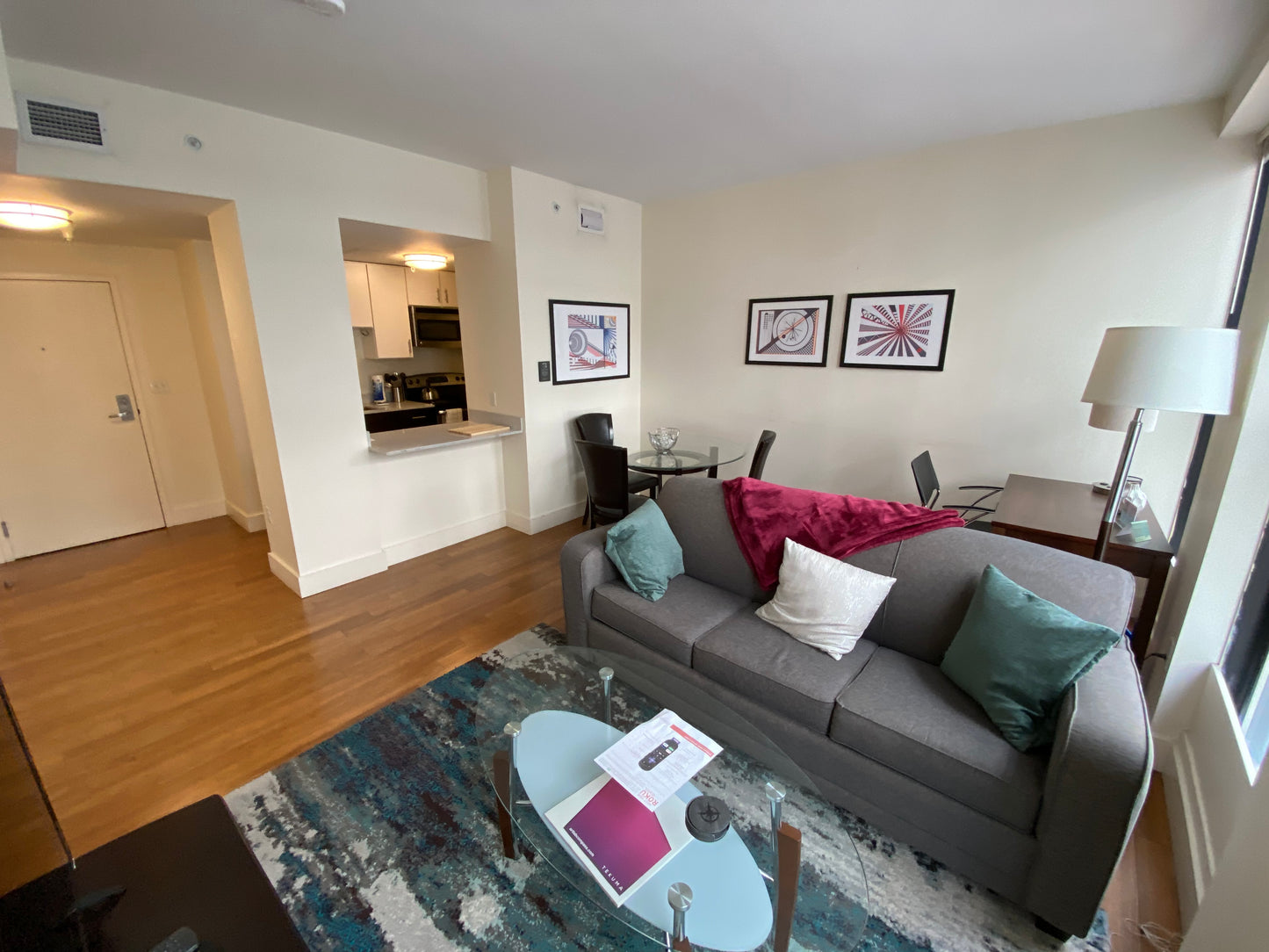 $3,300 / 1br - 603ft2 - ➽Deluxe Midtown 1 Bedroom Available September! Pet-Friendly! (Midtown)