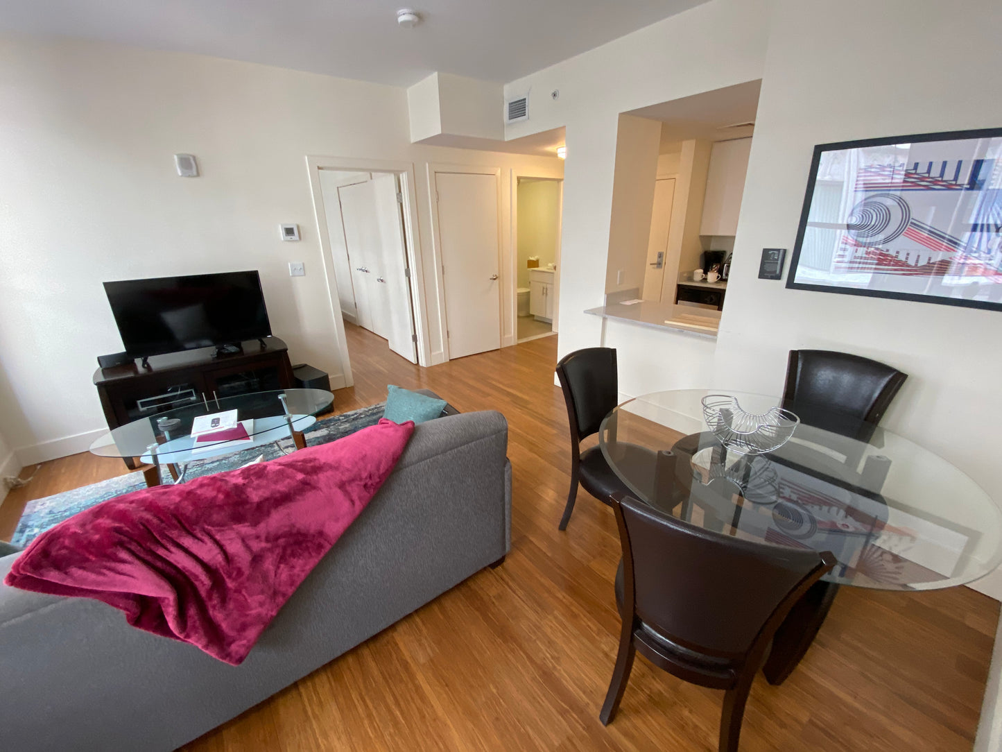 $3,300 / 1br - 603ft2 - ➽Deluxe Midtown 1 Bedroom Available September! Pet-Friendly! (Midtown)