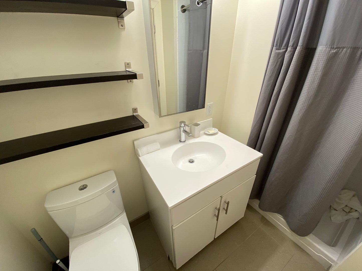 RENTED/OFF MARKET $2,845 / 1br - 659ft2 - ➽Chic Midtown 1 Bedroom Available September! Pet-Friendly! (Midtown)