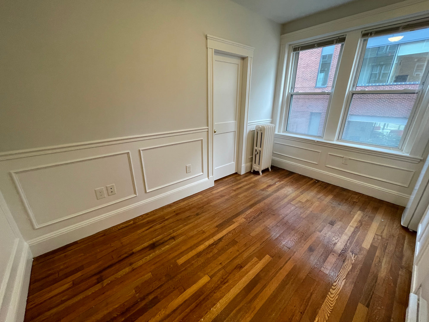 $3,350 / 2br - 419ft2 - ➼Cozy Mission Hill 2 Bedroom w/HT & HW Included Avail 7/1! (Mission Hill)