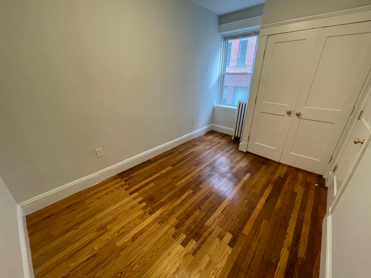 $3,350 / 2br - 419ft2 - ➼Cozy Mission Hill 2 Bedroom w/HT & HW Included Avail 7/1! (Mission Hill)