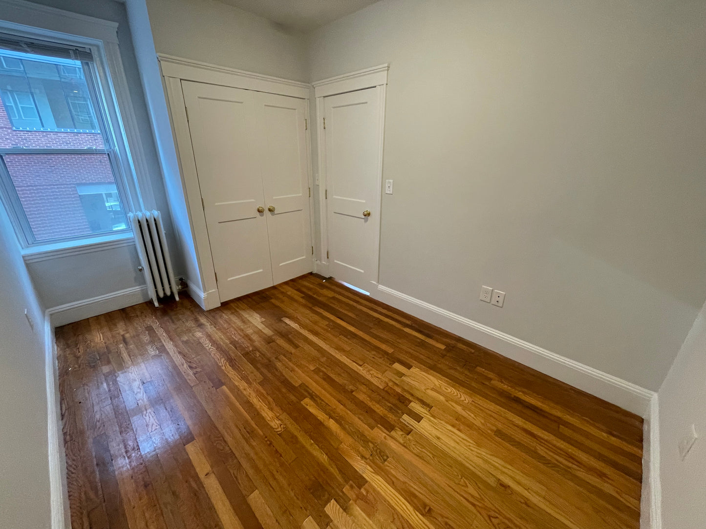 $3,350 / 2br - 419ft2 - ➼Cozy Mission Hill 2 Bedroom w/HT & HW Included Avail 7/1! (Mission Hill)