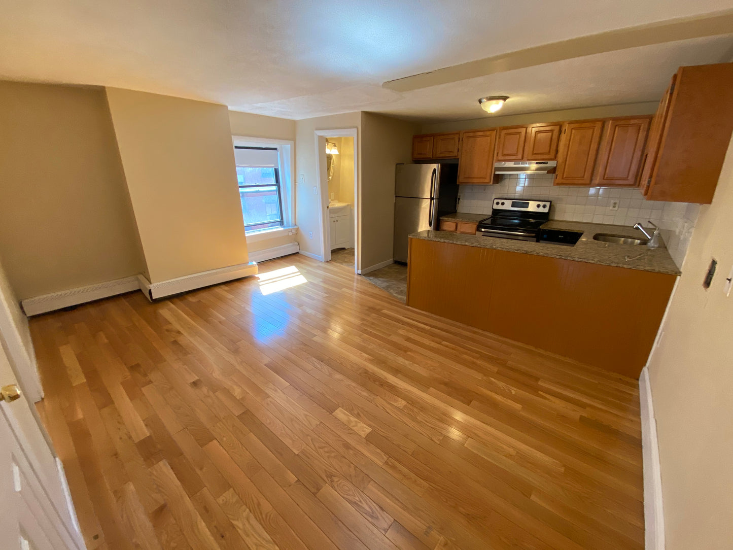 RENTED/OFF MARKET $3,400 / 2br - 571ft2 - ➼Stunning Beacon Hill 2 Bedroom w/No Fee! Pet-Friendly! (Beacon Hill)