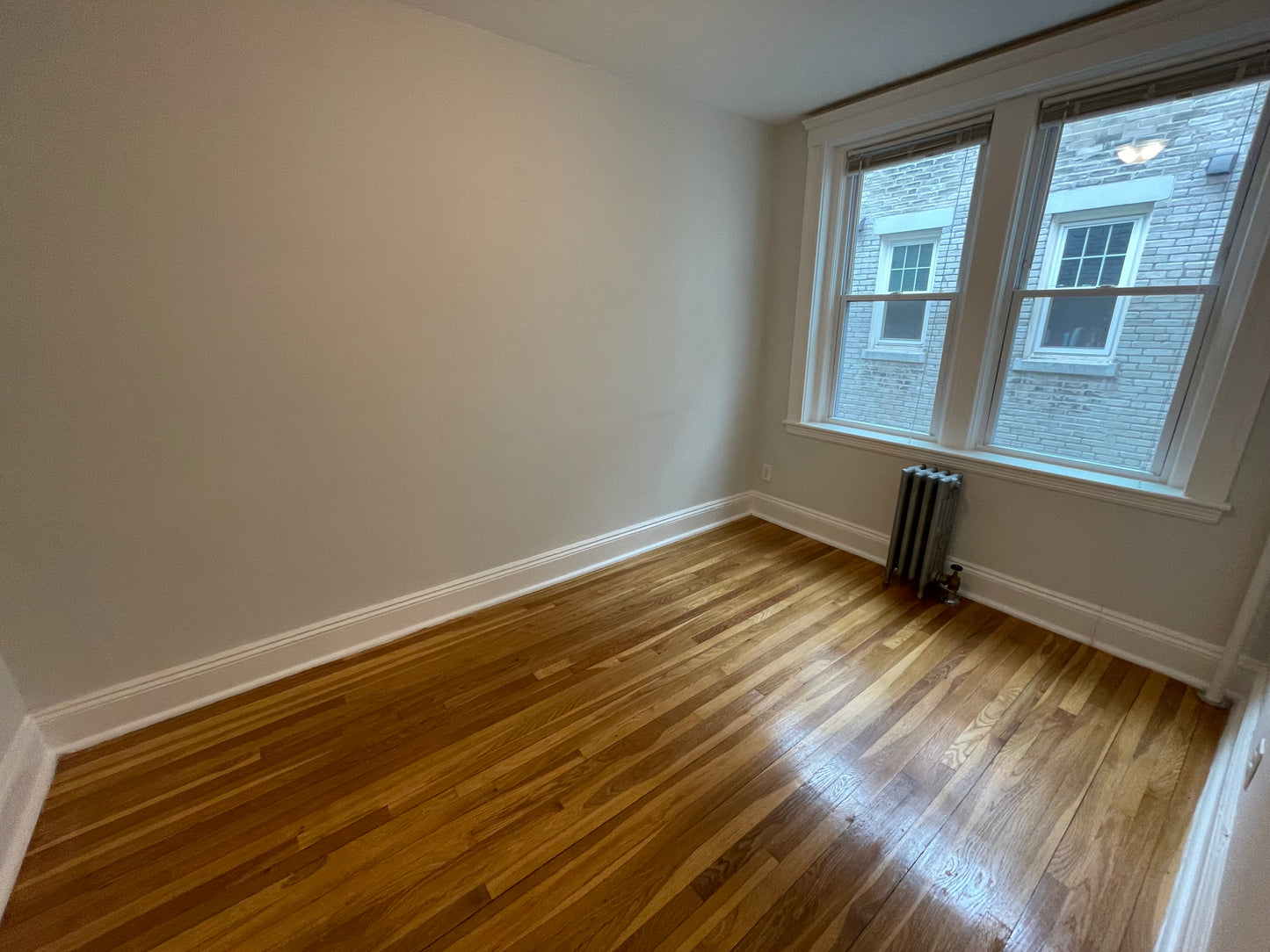 $2,340 / 1br - 585ft2 - ➽Charming Brighton 1 Bedroom Available November! No Fee! HT/HW Includ. (Brighton)