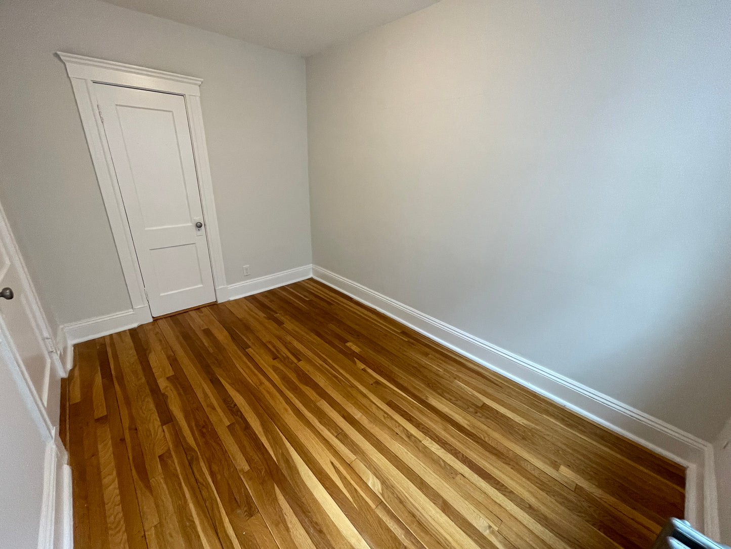$2,340 / 1br - 585ft2 - ➽Charming Brighton 1 Bedroom Available November! No Fee! HT/HW Includ. (Brighton)
