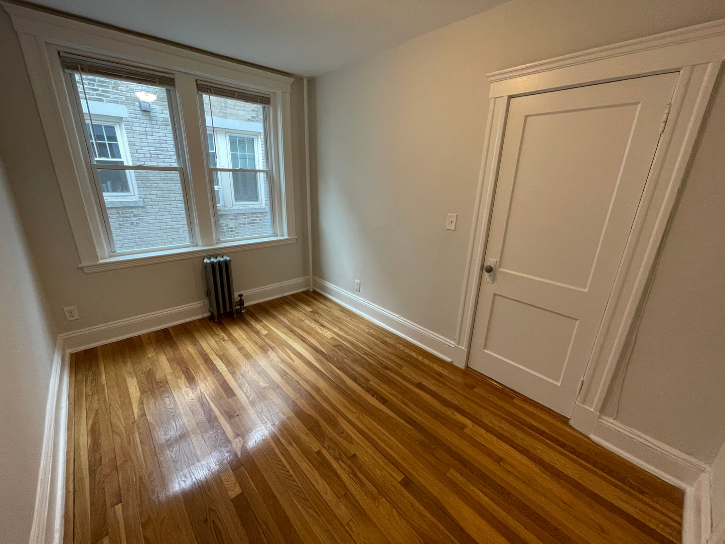 $2,340 / 1br - 585ft2 - ➽Charming Brighton 1 Bedroom Available November! No Fee! HT/HW Includ. (Brighton)