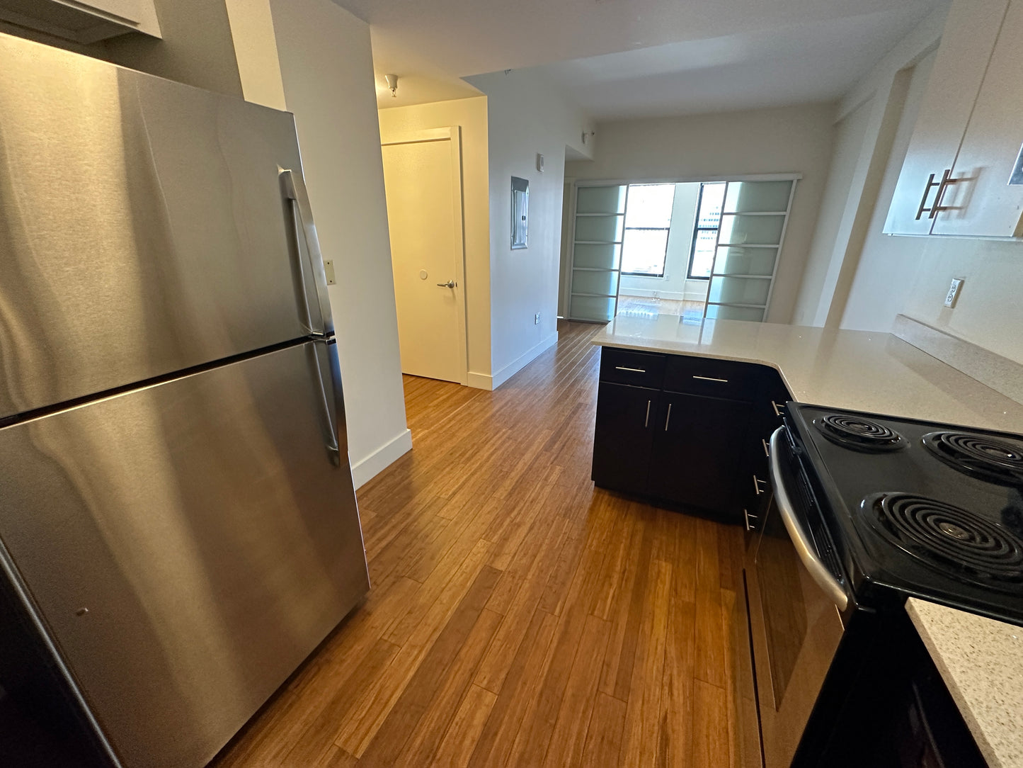 $4,125 / 2br - 596ft2 - ➽Dashing Midtown 2 Bedroom Available September! Pet-Friendly! (Midtown)