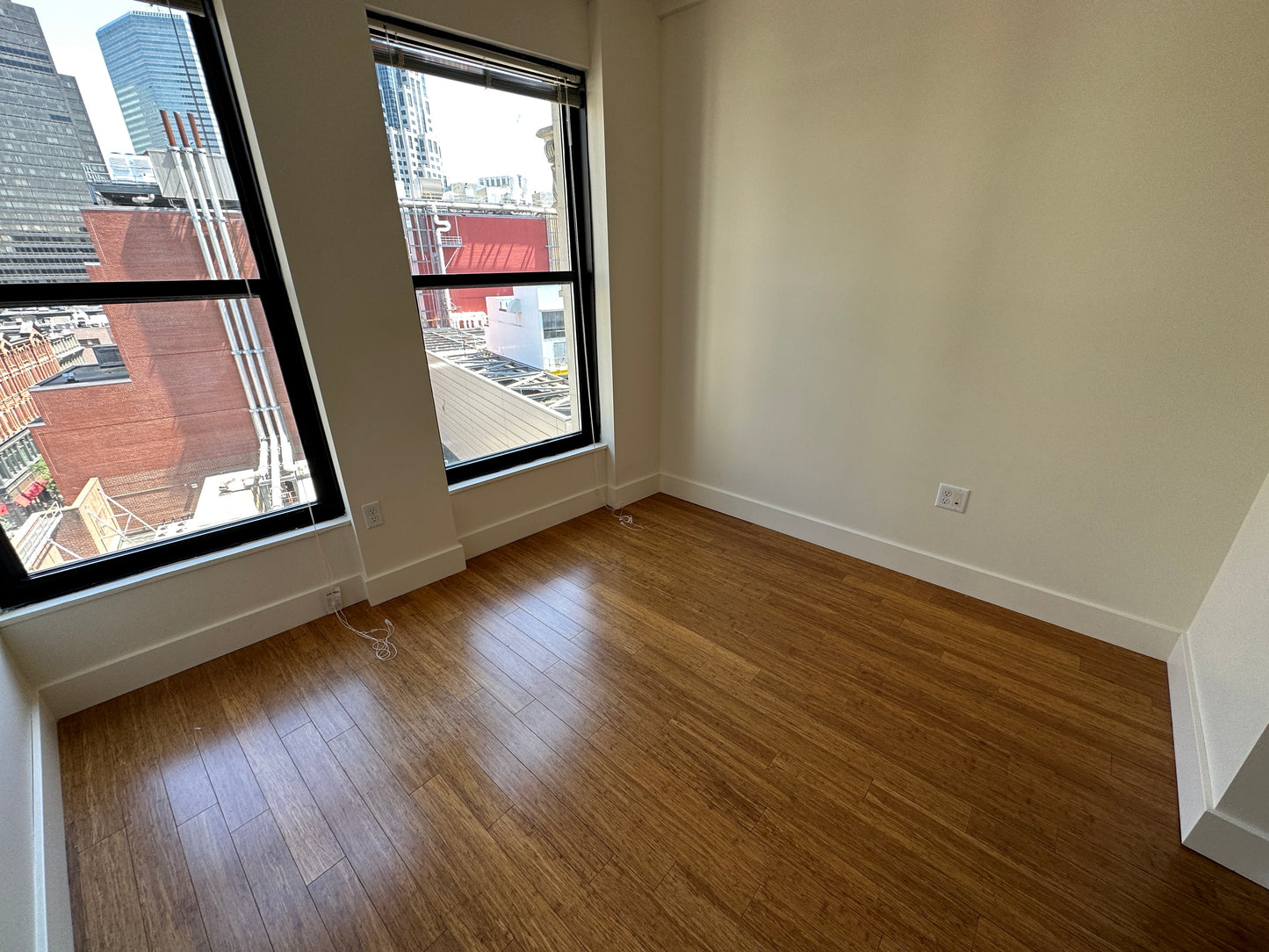 $4,125 / 2br - 596ft2 - ➽Dashing Midtown 2 Bedroom Available September! Pet-Friendly! (Midtown)