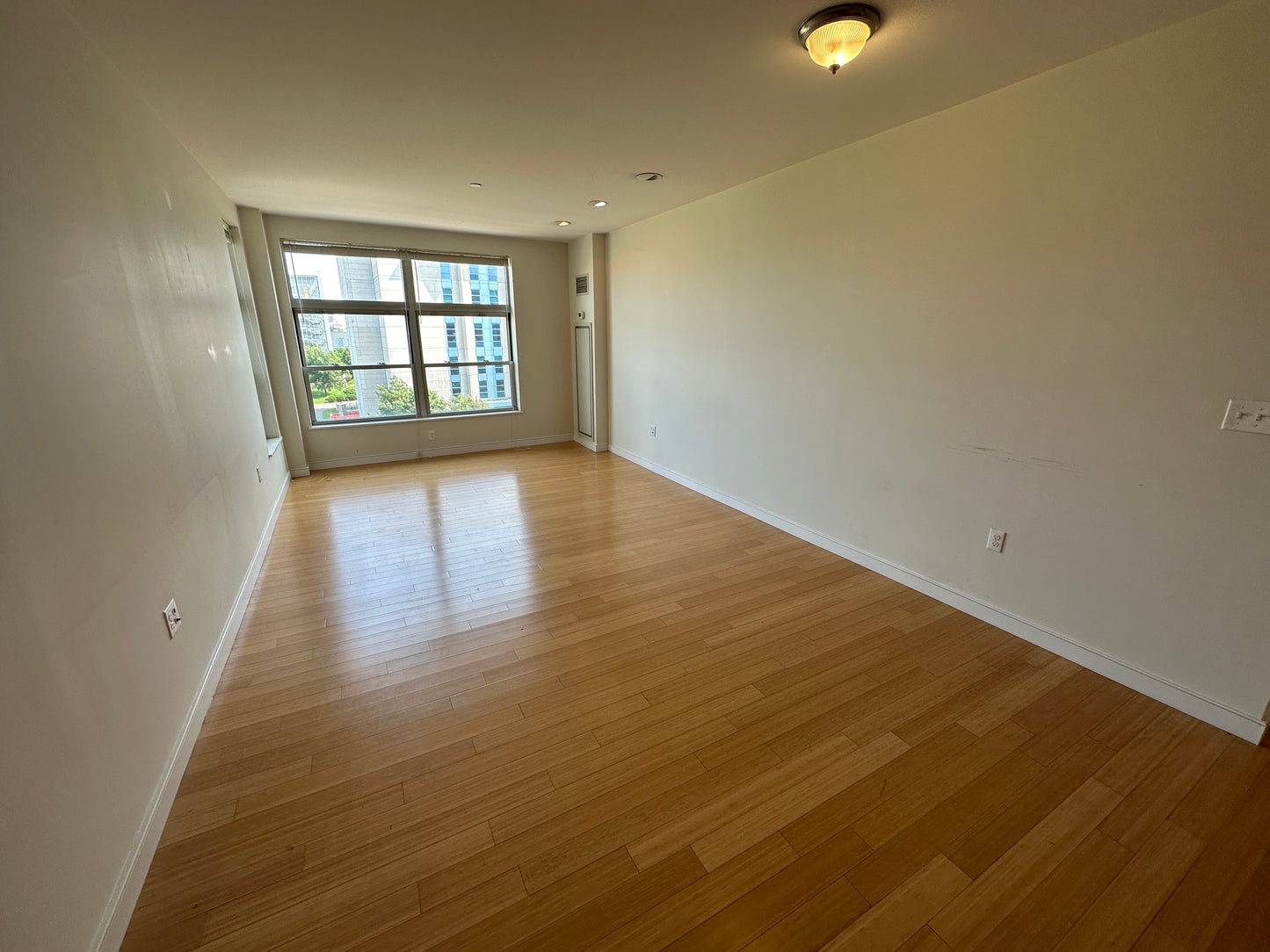 RENTED/OFF MARKET $4,200 / 2br - 1156ft2 - ➽Elegant South End 2 Bedroom 2 Bathroom Available September! (South End)
