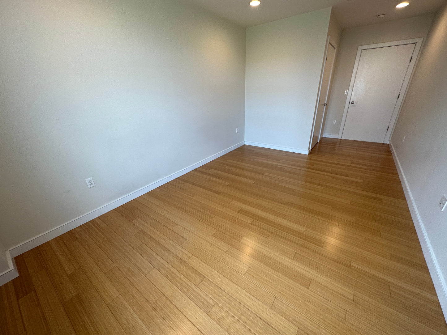 RENTED/OFF MARKET $4,200 / 2br - 1156ft2 - ➽Elegant South End 2 Bedroom 2 Bathroom Available September! (South End)