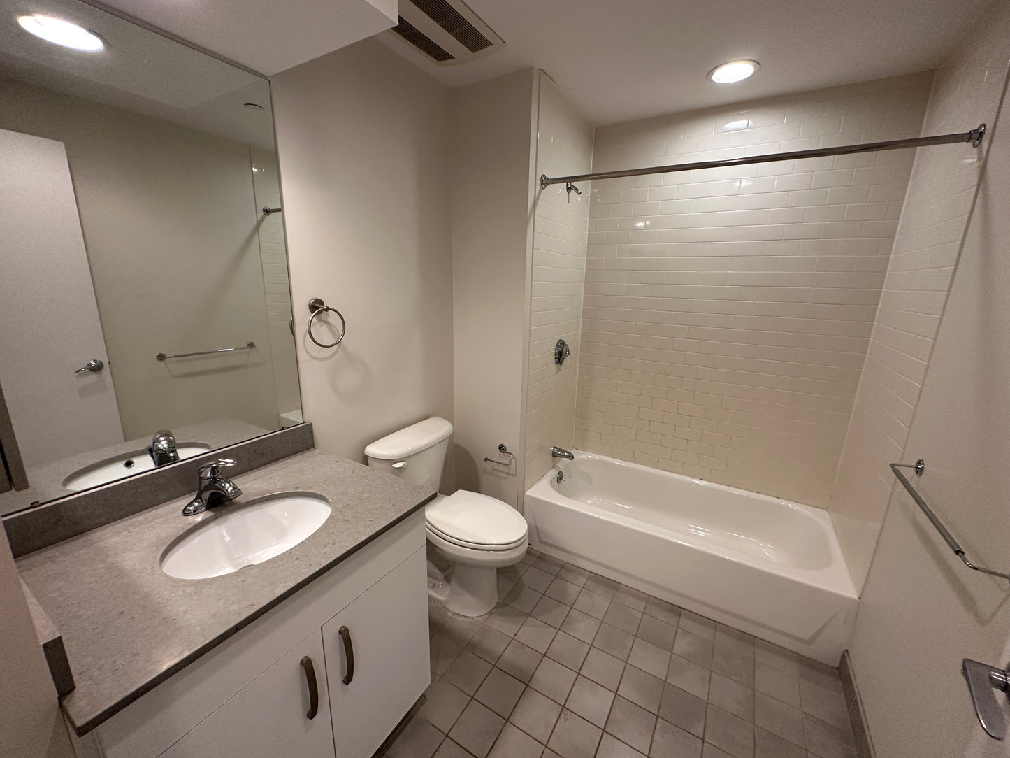 RENTED/OFF MARKET $4,200 / 2br - 1156ft2 - ➽Elegant South End 2 Bedroom 2 Bathroom Available September! (South End)