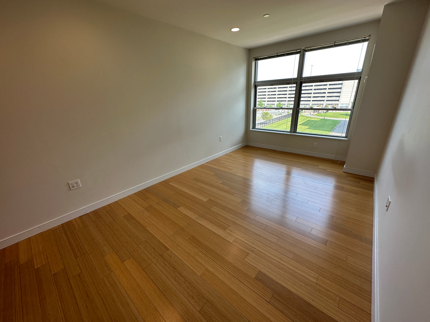 RENTED/OFF MARKET $4,200 / 2br - 1156ft2 - ➽Elegant South End 2 Bedroom 2 Bathroom Available September! (South End)