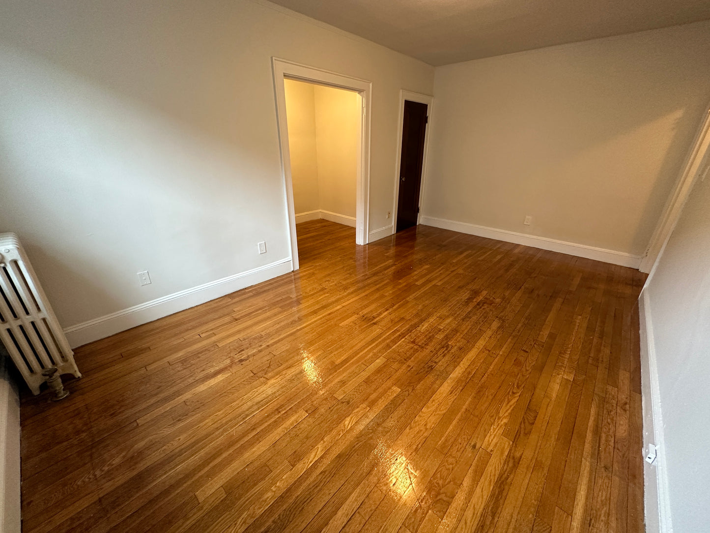$2,065 / 405ft2 - ➽Quaint Somerville Studio Available Now! No Fee! (Winter Hill)