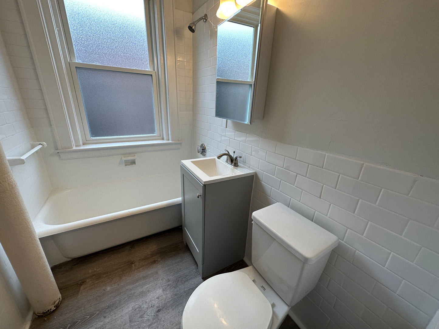 $2,065 / 405ft2 - ➽Quaint Somerville Studio Available Now! No Fee! (Winter Hill)