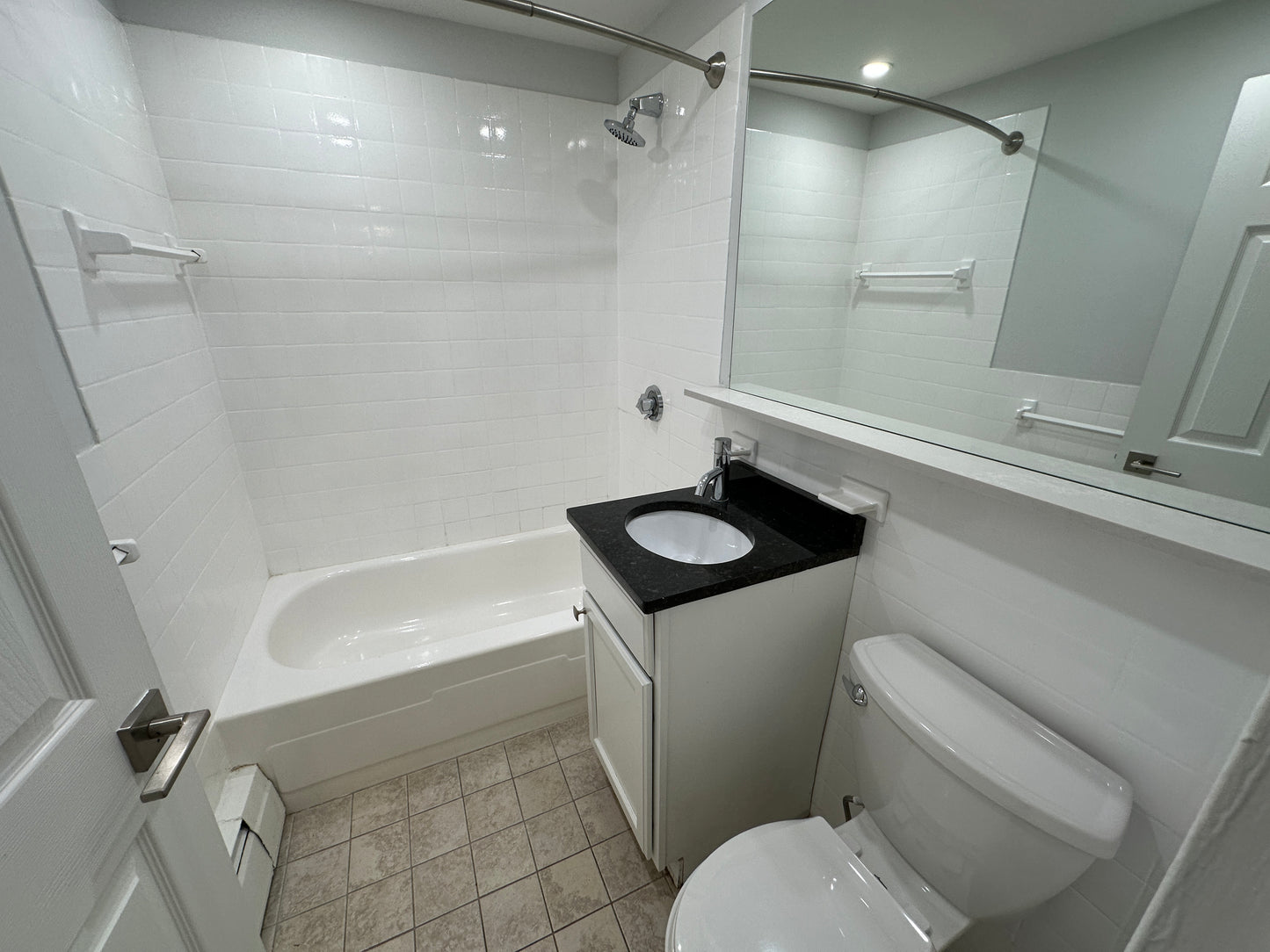 $3,750 / 2br - 785ft2 - ➽Fantastic South Boston 2 Bedroom Waterview Penthouse Available 9/1! (South Boston)