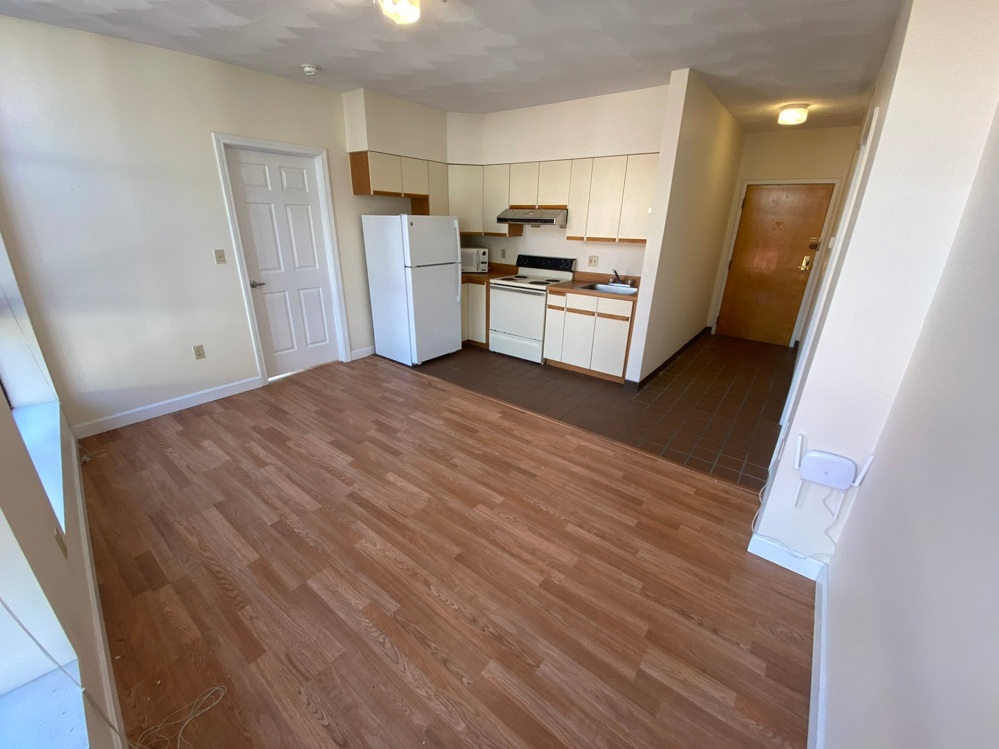 RENTED/OFF MARKET $2,600 / 1br - 416ft2 - ➽Tranquil Chinatown 1 Bedroom Available July! (Chinatown)