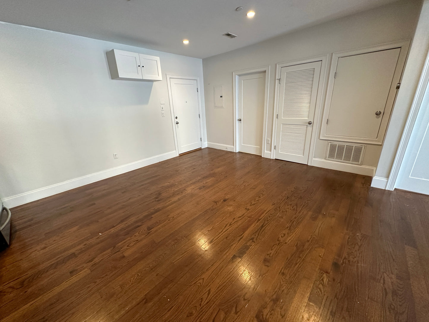 $4,400 / 2br - 1155ft2 - ➽Dazzling South Boston/Seaport 2 Bedroom 2 Bath Available 9/15! No Fee! (South Boston)