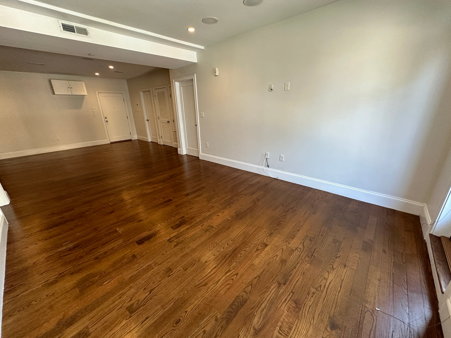 $4,400 / 2br - 1155ft2 - ➽Dazzling South Boston/Seaport 2 Bedroom 2 Bath Available 9/15! No Fee! (South Boston)
