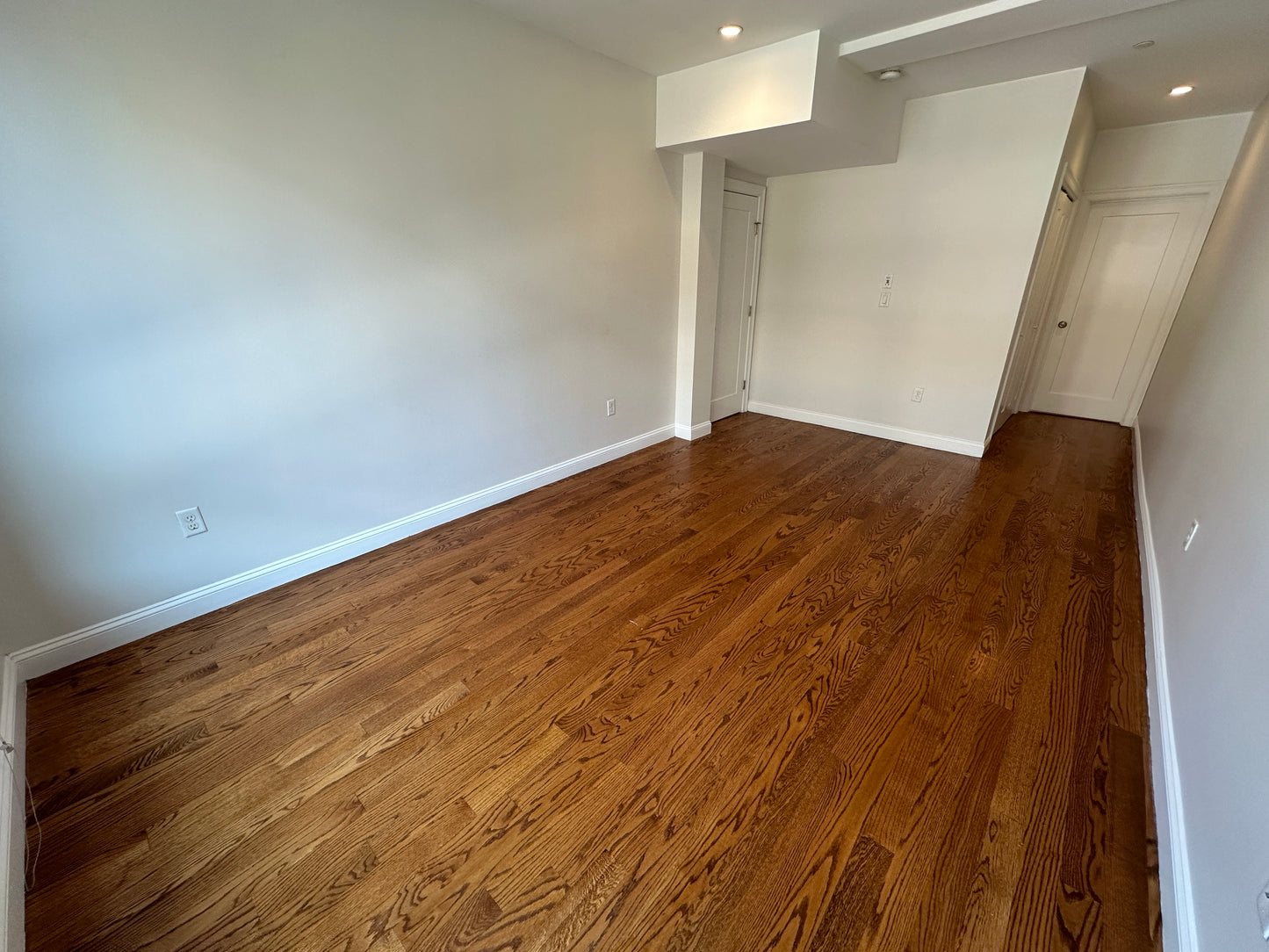 $4,400 / 2br - 1155ft2 - ➽Dazzling South Boston/Seaport 2 Bedroom 2 Bath Available 9/15! No Fee! (South Boston)