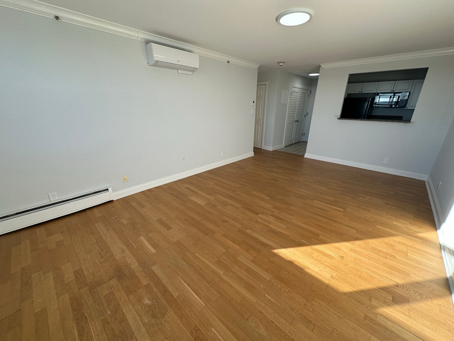 APPLICATION PENDING $2,845 / 1br - 612ft2 - ➽Charming Waterview South Boston 1 Bedroom Available Now! No Fee! (South Boston)