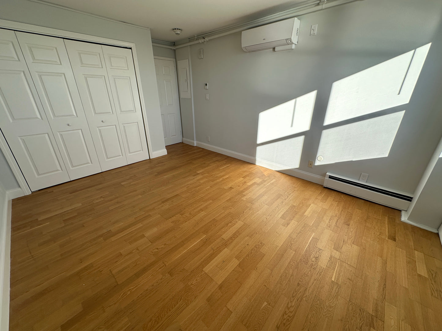 APPLICATION PENDING $2,845 / 1br - 612ft2 - ➽Charming Waterview South Boston 1 Bedroom Available Now! No Fee! (South Boston)
