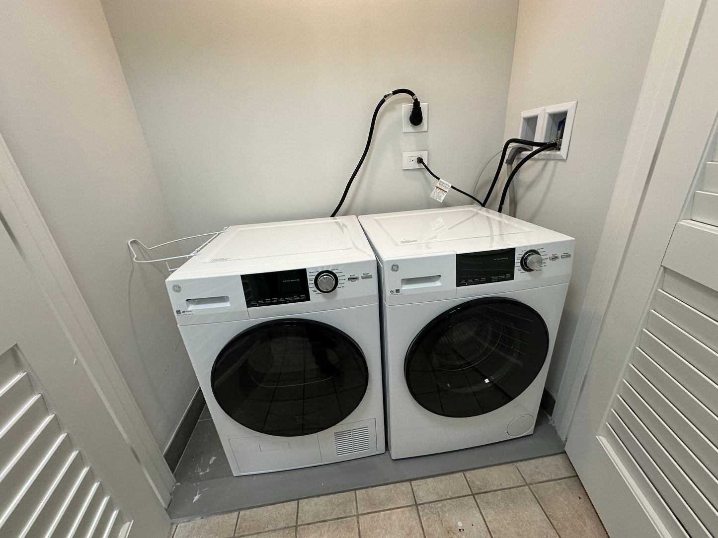 APPLICATION PENDING $2,845 / 1br - 612ft2 - ➽Charming Waterview South Boston 1 Bedroom Available Now! No Fee! (South Boston)