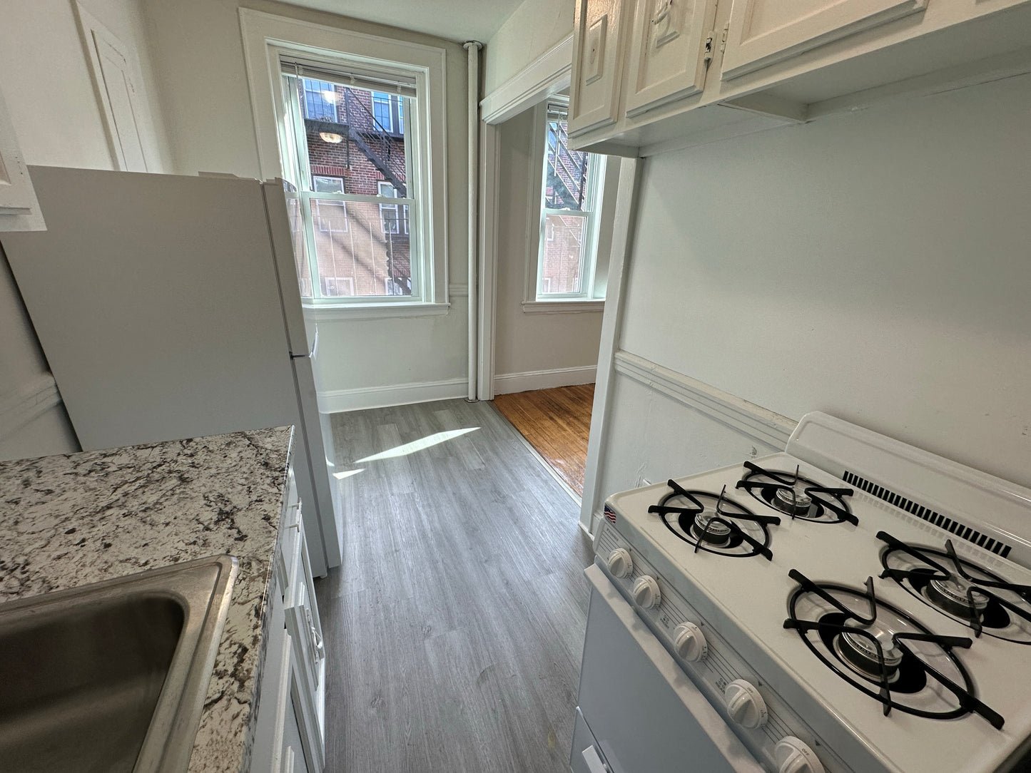 $2,110 / 405ft2 - ➽Lovely Somerville Studio Available Now! No Fee! (Winter Hill)