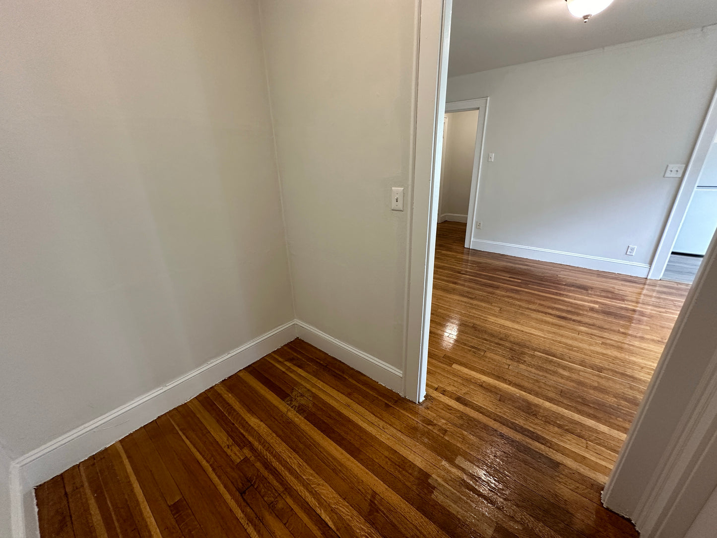 $2,110 / 405ft2 - ➽Lovely Somerville Studio Available Now! No Fee! (Winter Hill)