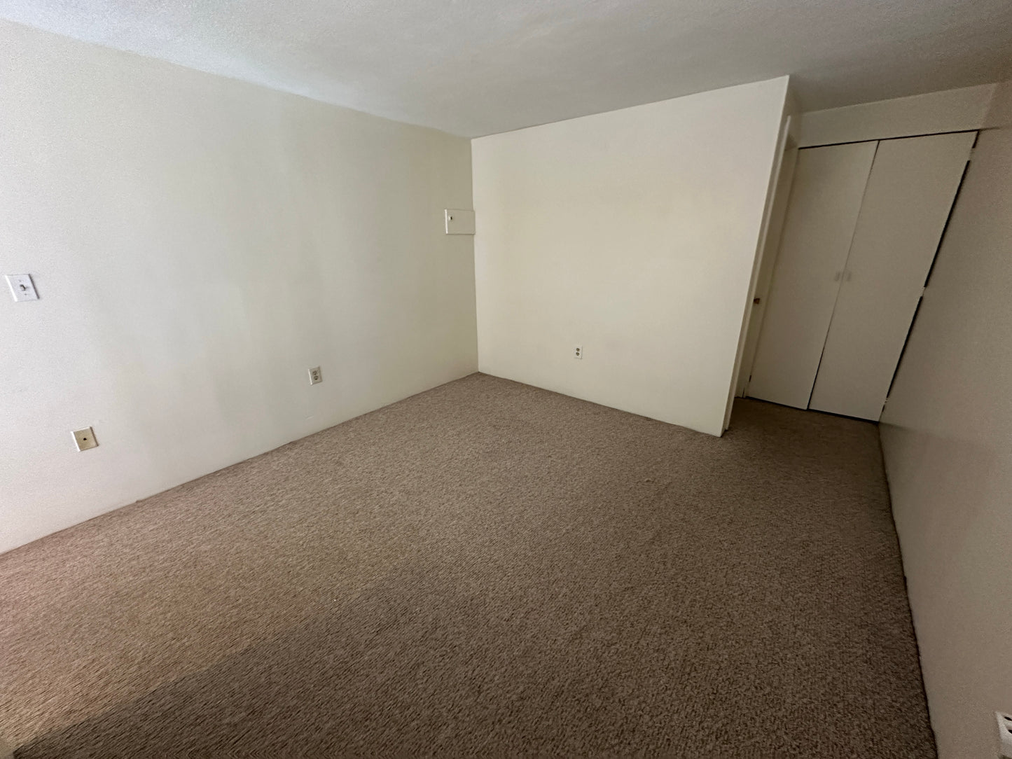 $2,350 / 496ft2 - ➽Spacious Andrew Square Studio Loft w/No Fee! Available Now! (Andrew Square)