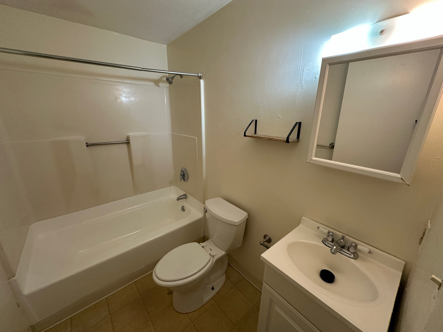 $2,350 / 496ft2 - ➽Spacious Andrew Square Studio Loft w/No Fee! Available Now! (Andrew Square)