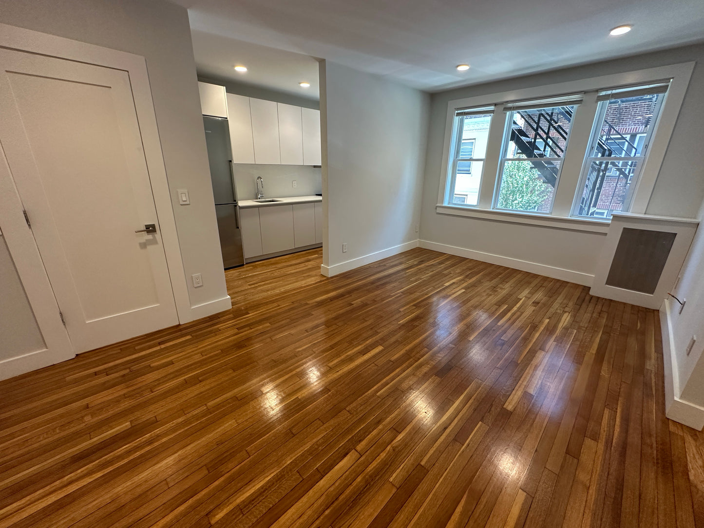$2,340 / 405ft2 - ➽Deluxe Somerville Studio Available Now! (Winter Hill)