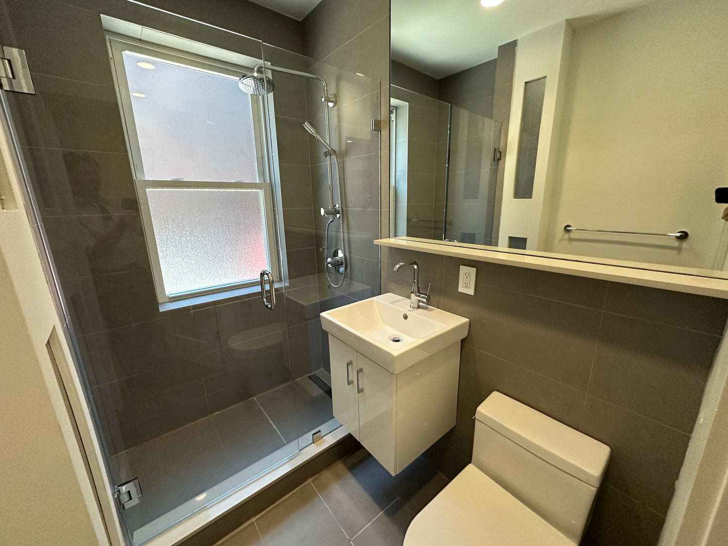 $2,340 / 405ft2 - ➽Deluxe Somerville Studio Available Now! (Winter Hill)