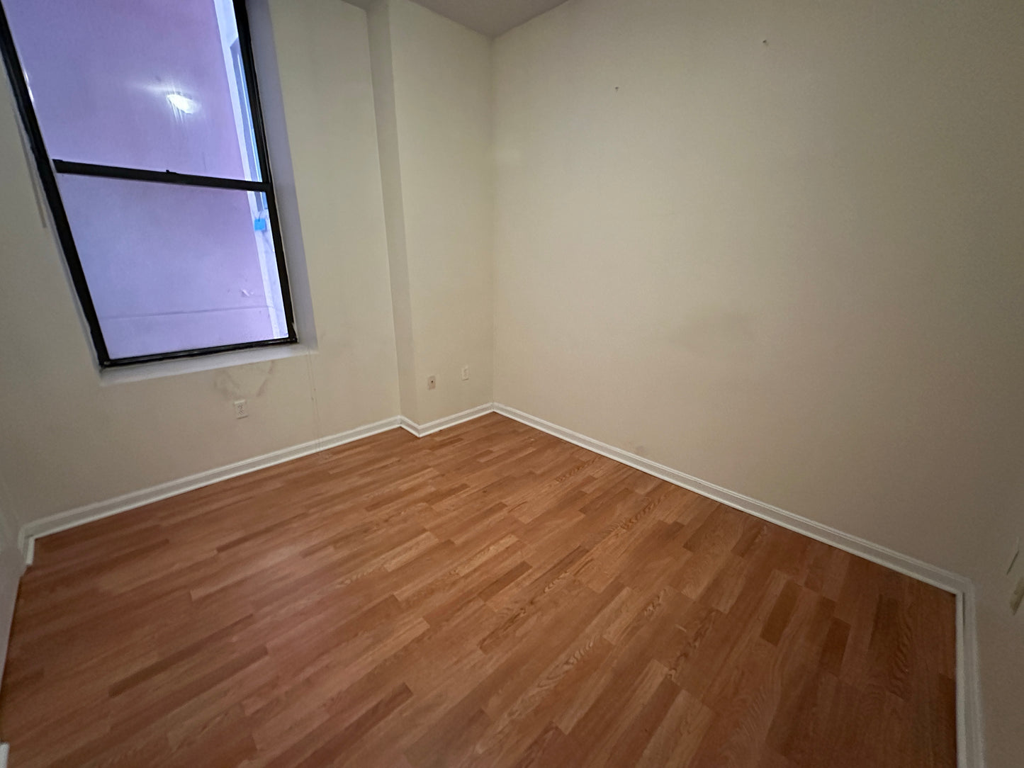 APPLICATION PENDING $2,200 / 347ft2 - ➽Charming Chinatown 2 Room Studio Available Now! No Fee! (Chinatown)