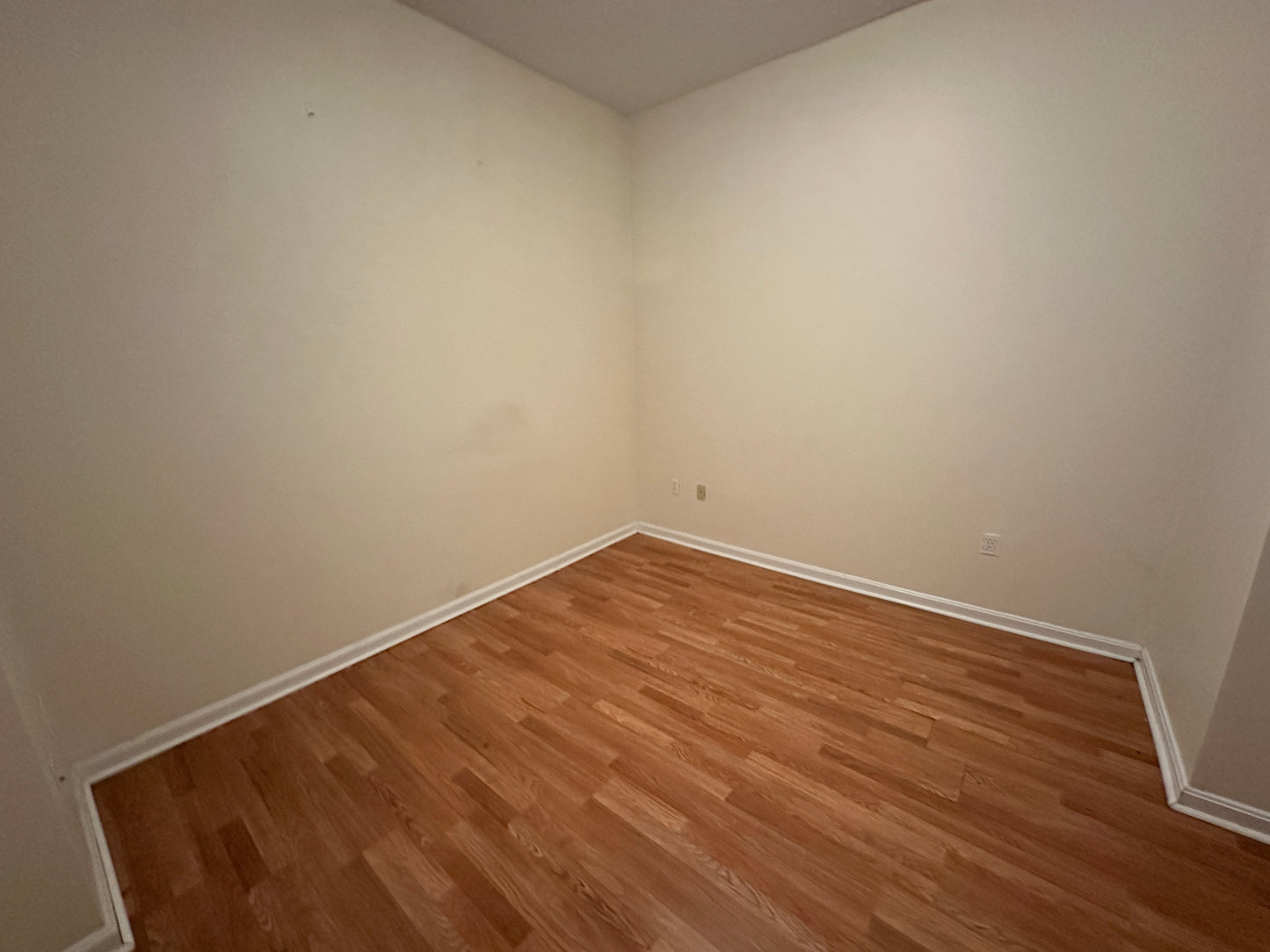 APPLICATION PENDING $2,200 / 347ft2 - ➽Charming Chinatown 2 Room Studio Available Now! No Fee! (Chinatown)