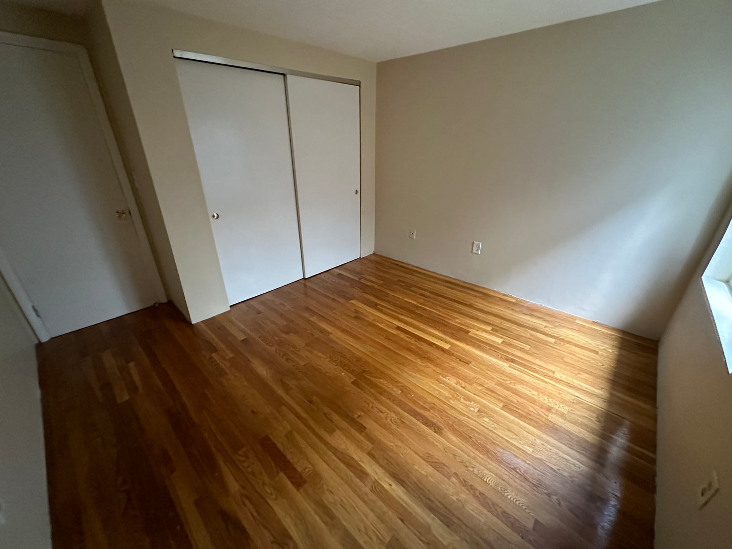 $2,350 / 1br - 488ft2 - ➽Alluring Andrew Square 1 Bedroom w/No Fee! Available September! (Andrew Square)