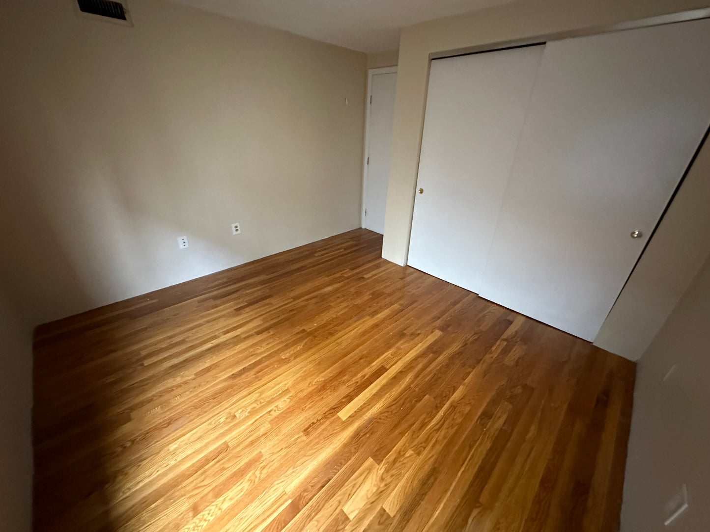 $2,350 / 1br - 488ft2 - ➽Alluring Andrew Square 1 Bedroom w/No Fee! Available September! (Andrew Square)